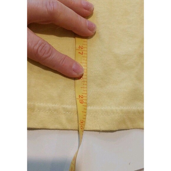 Taco Bell Adult Size Large Shirt Rainbow Logo Yellow Short Sleeve Athletic Fit - Picture 8 of 8